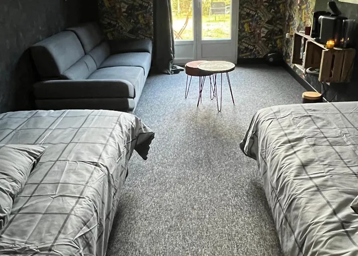 Homestay Vieux Bourg Guecelard